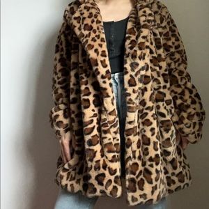 Love Tree- cheetah faux fur coat
